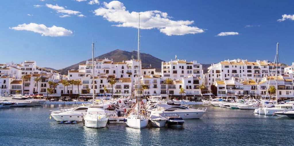 Puerto Banus Marbella travel guide holiday facts